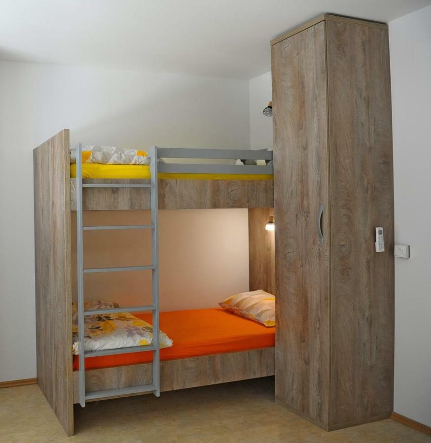 Hostel Ormoz Exterior photo